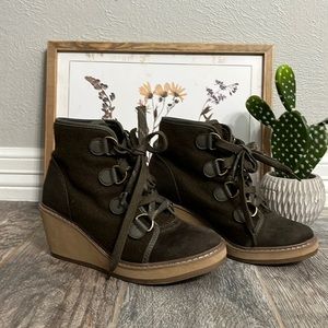 🤩Deep Green🤩 Heeled Booties